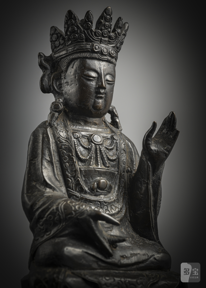 A bronze figure of a crowned Bodhisattva - 图5